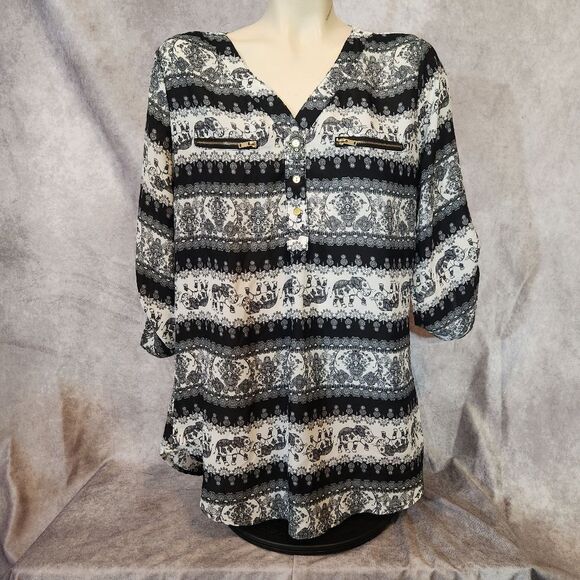 Rue 21 Black and White Elephant Blouse Size XL - Picture 2 of 4